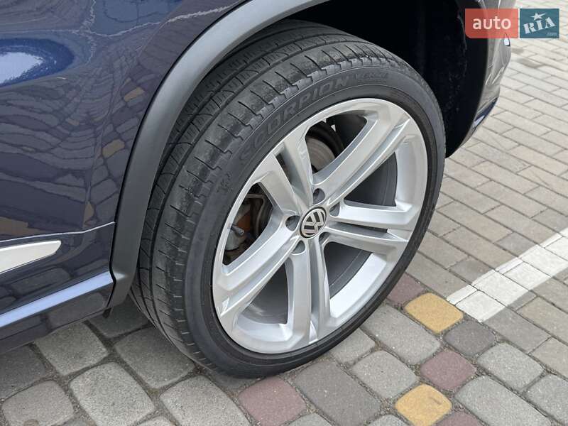 Позашляховик / Кросовер Volkswagen Tiguan 2016 в Луцьку