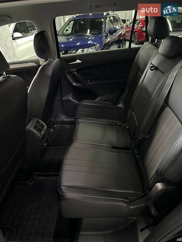Внедорожник / Кроссовер Volkswagen Tiguan 2024 в Каменском