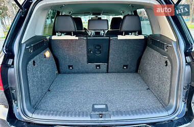 Внедорожник / Кроссовер Volkswagen Tiguan 2017 в 