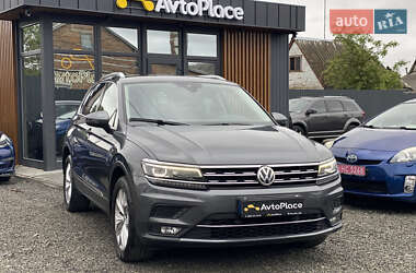 Внедорожник / Кроссовер Volkswagen Tiguan 2020 в 