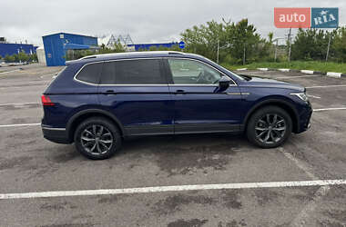 Внедорожник / Кроссовер Volkswagen Tiguan 2022 в 