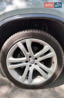 Внедорожник / Кроссовер Volkswagen Tiguan 2015 в 