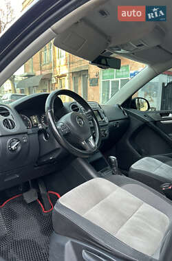 Внедорожник / Кроссовер Volkswagen Tiguan 2013 в 