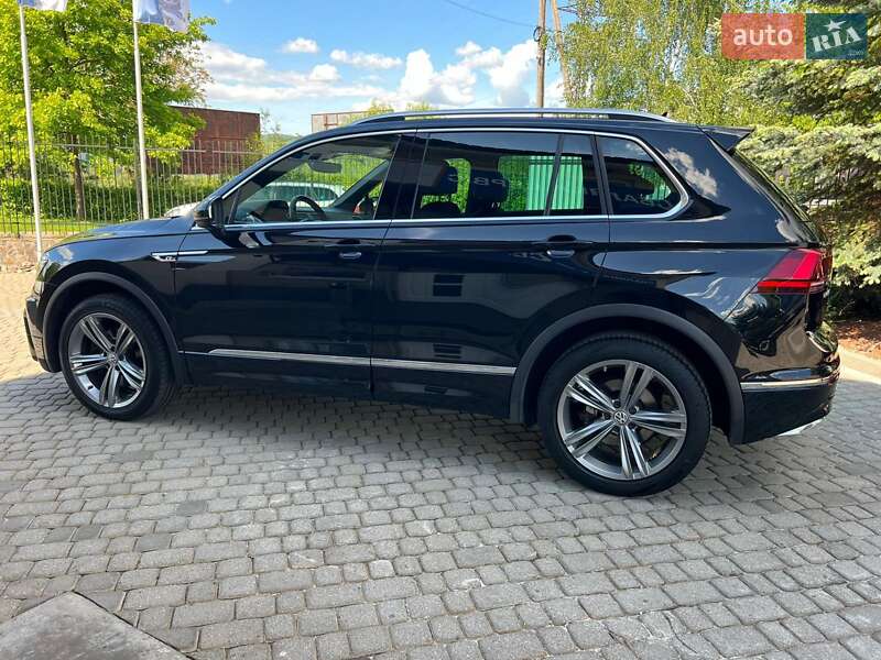 Внедорожник / Кроссовер Volkswagen Tiguan 2020 в Ужгороде