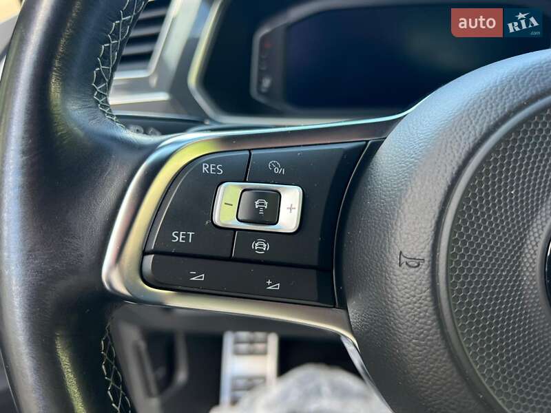 Внедорожник / Кроссовер Volkswagen Tiguan 2020 в Ужгороде