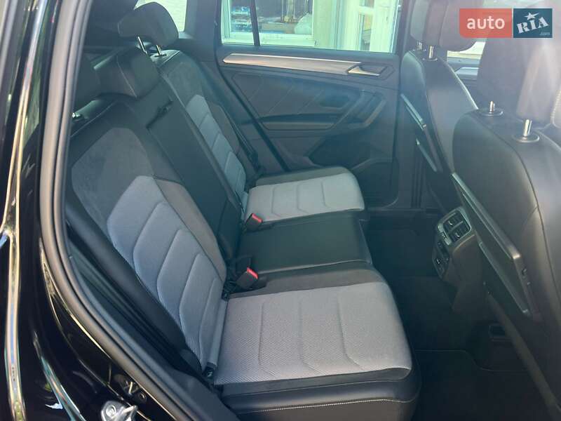 Внедорожник / Кроссовер Volkswagen Tiguan 2020 в Ужгороде