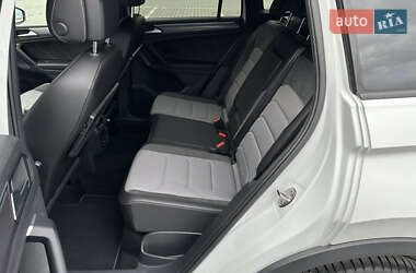 Внедорожник / Кроссовер Volkswagen Tiguan 2020 в 