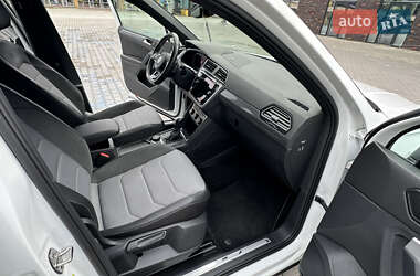 Внедорожник / Кроссовер Volkswagen Tiguan 2020 в 