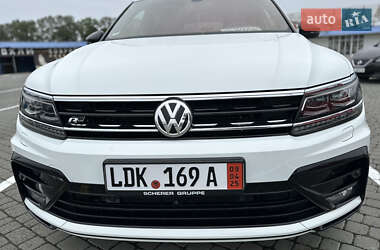 Внедорожник / Кроссовер Volkswagen Tiguan 2020 в 