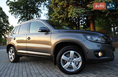 Позашляховик / Кросовер Volkswagen Tiguan 2014 в 