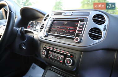 Позашляховик / Кросовер Volkswagen Tiguan 2014 в 