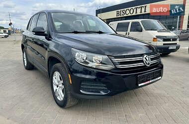 Позашляховик / Кросовер Volkswagen Tiguan 2012 в 