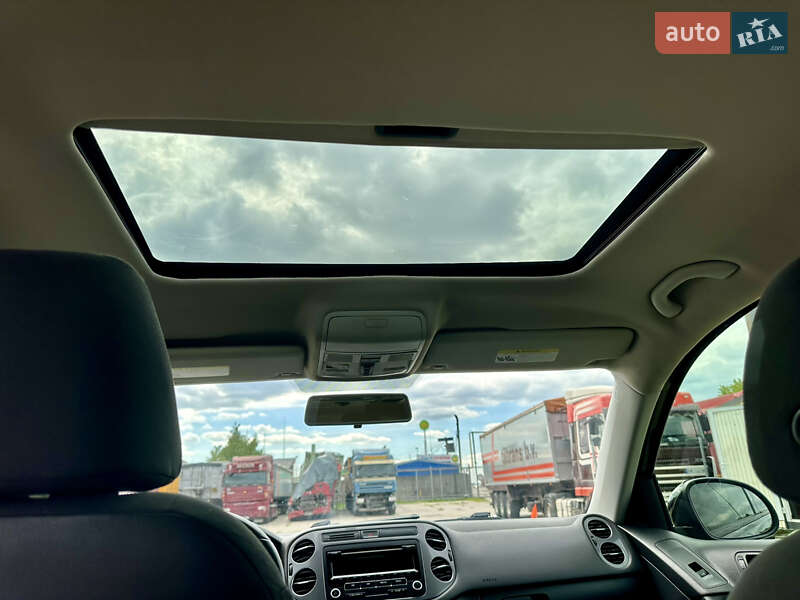 Внедорожник / Кроссовер Volkswagen Tiguan 2012 в Львове