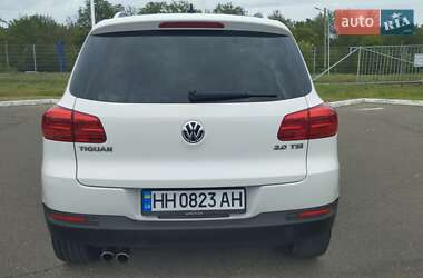Внедорожник / Кроссовер Volkswagen Tiguan 2013 в 