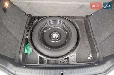 Внедорожник / Кроссовер Volkswagen Tiguan 2013 в 