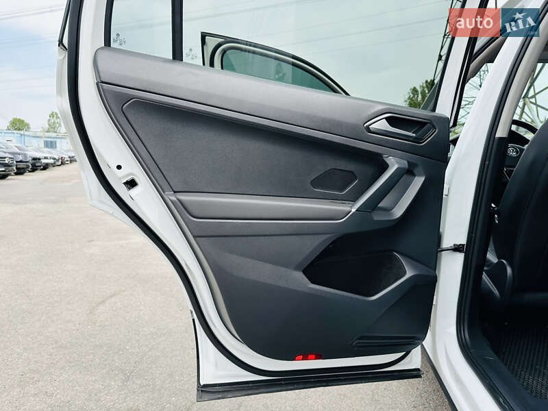 Внедорожник / Кроссовер Volkswagen Tiguan 2018 в Харькове