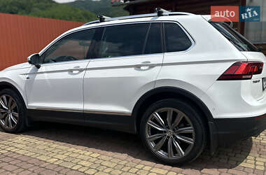 Позашляховик / Кросовер Volkswagen Tiguan 2018 в Сваляві