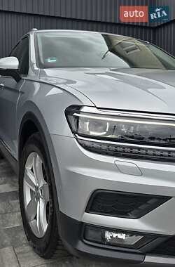 Внедорожник / Кроссовер Volkswagen Tiguan 2020 в 