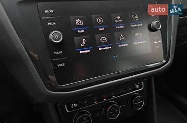 Внедорожник / Кроссовер Volkswagen Tiguan 2020 в 