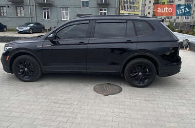 Внедорожник / Кроссовер Volkswagen Tiguan 2023 в 