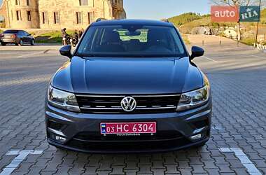 Позашляховик / Кросовер Volkswagen Tiguan 2020 в 
