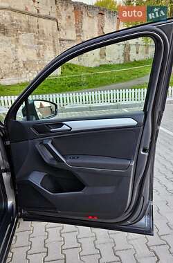 Позашляховик / Кросовер Volkswagen Tiguan 2020 в 