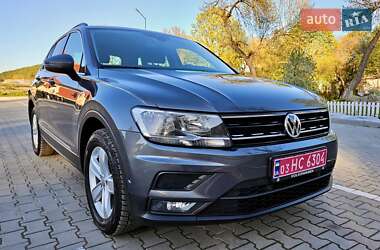 Позашляховик / Кросовер Volkswagen Tiguan 2020 в 