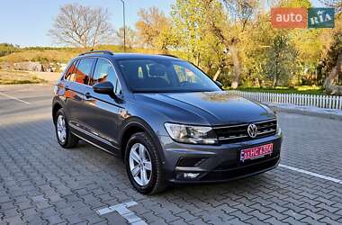Позашляховик / Кросовер Volkswagen Tiguan 2020 в 