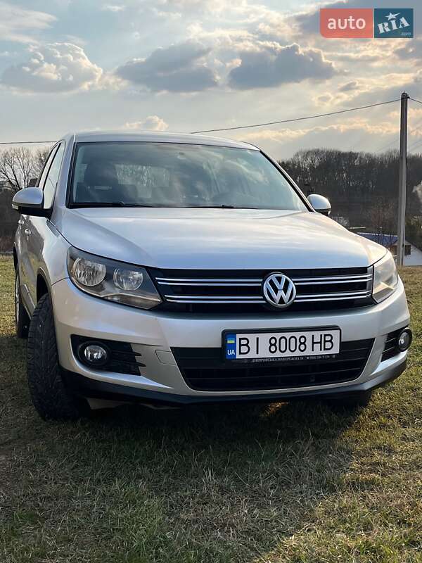 Внедорожник / Кроссовер Volkswagen Tiguan 2011 в Полтаве фото 2 Внедорожник / Кроссовер Volkswagen Tiguan 2011 в Полтаве