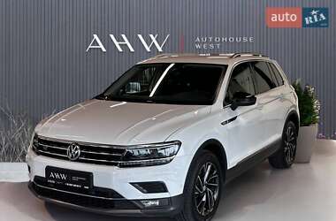 Внедорожник / Кроссовер Volkswagen Tiguan 2017 в Львове