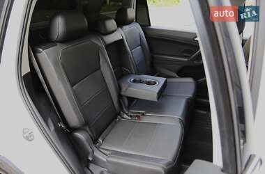 Внедорожник / Кроссовер Volkswagen Tiguan 2018 в 