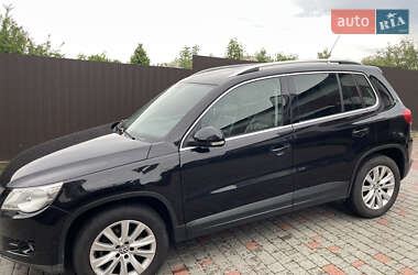 Внедорожник / Кроссовер Volkswagen Tiguan 2008 в 
