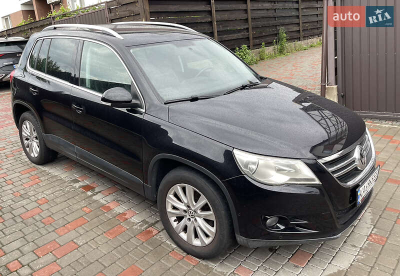 Внедорожник / Кроссовер Volkswagen Tiguan 2008 в Киеве