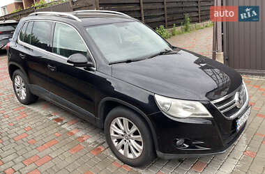 Внедорожник / Кроссовер Volkswagen Tiguan 2008 в 