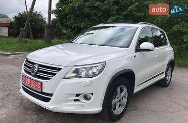 Внедорожник / Кроссовер Volkswagen Tiguan 2011 в Житомире