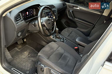 Внедорожник / Кроссовер Volkswagen Tiguan 2020 в 