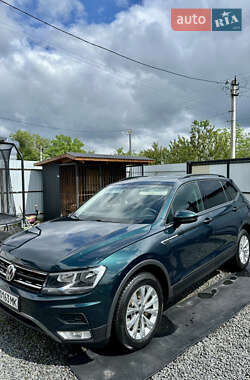 Внедорожник / Кроссовер Volkswagen Tiguan 2019 в Благовещенском