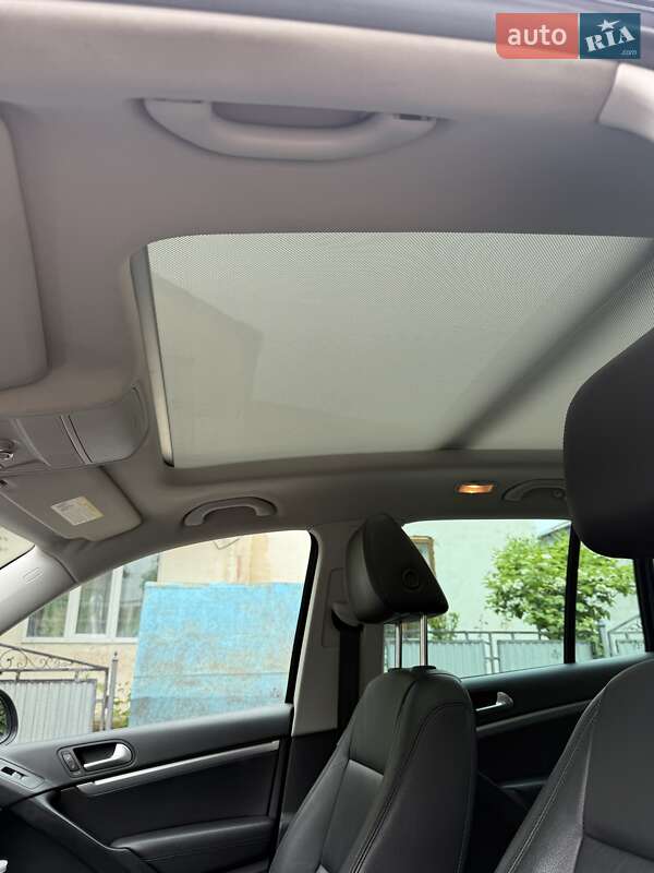 Внедорожник / Кроссовер Volkswagen Tiguan 2012 в Ивано-Франковске