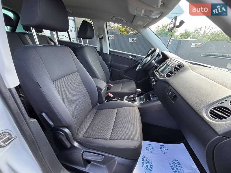 Позашляховик / Кросовер Volkswagen Tiguan 2017 в Львові