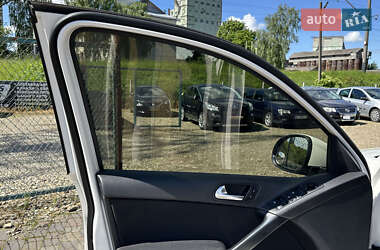 Внедорожник / Кроссовер Volkswagen Tiguan 2011 в 