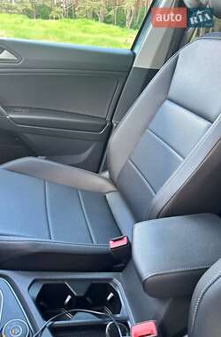Внедорожник / Кроссовер Volkswagen Tiguan 2020 в 