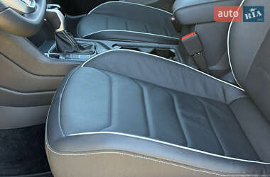 Позашляховик / Кросовер Volkswagen Tiguan 2024 в 