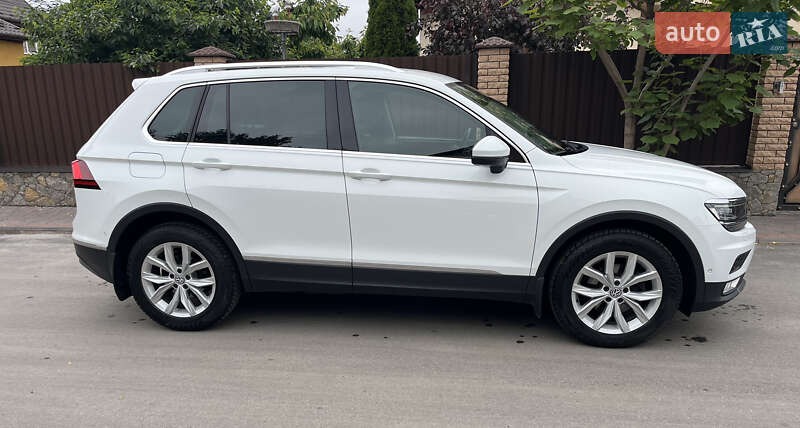 Внедорожник / Кроссовер Volkswagen Tiguan 2017 в Виннице