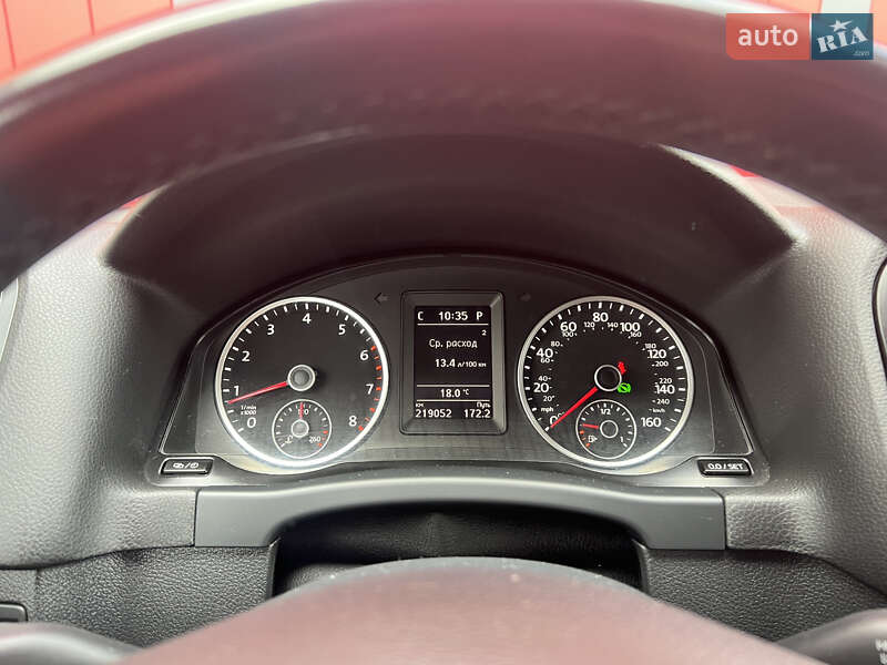 Внедорожник / Кроссовер Volkswagen Tiguan 2014 в Киеве