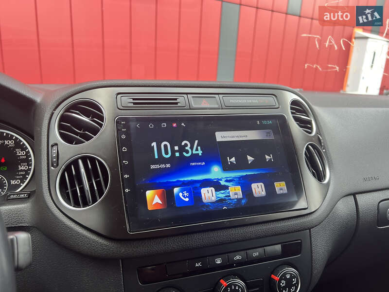 Внедорожник / Кроссовер Volkswagen Tiguan 2014 в Киеве