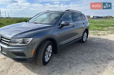 Внедорожник / Кроссовер Volkswagen Tiguan 2018 в Софиевской Борщаговке