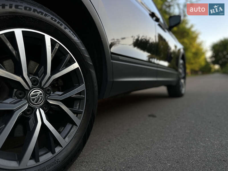 Внедорожник / Кроссовер Volkswagen Tiguan 2021 в Броварах