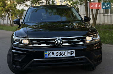 Позашляховик / Кросовер Volkswagen Tiguan 2021 в 