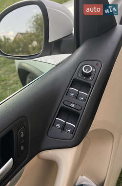 Внедорожник / Кроссовер Volkswagen Tiguan 2012 в 