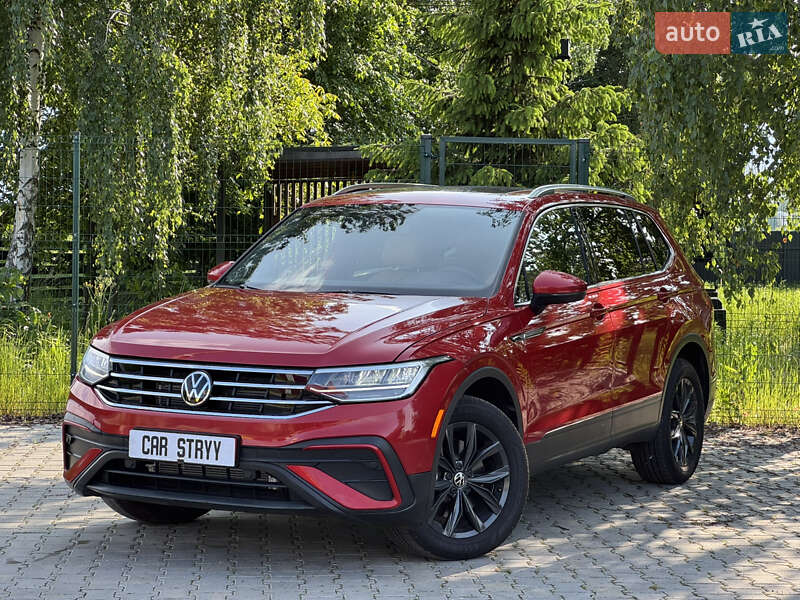 Позашляховик / Кросовер Volkswagen Tiguan 2024 в 